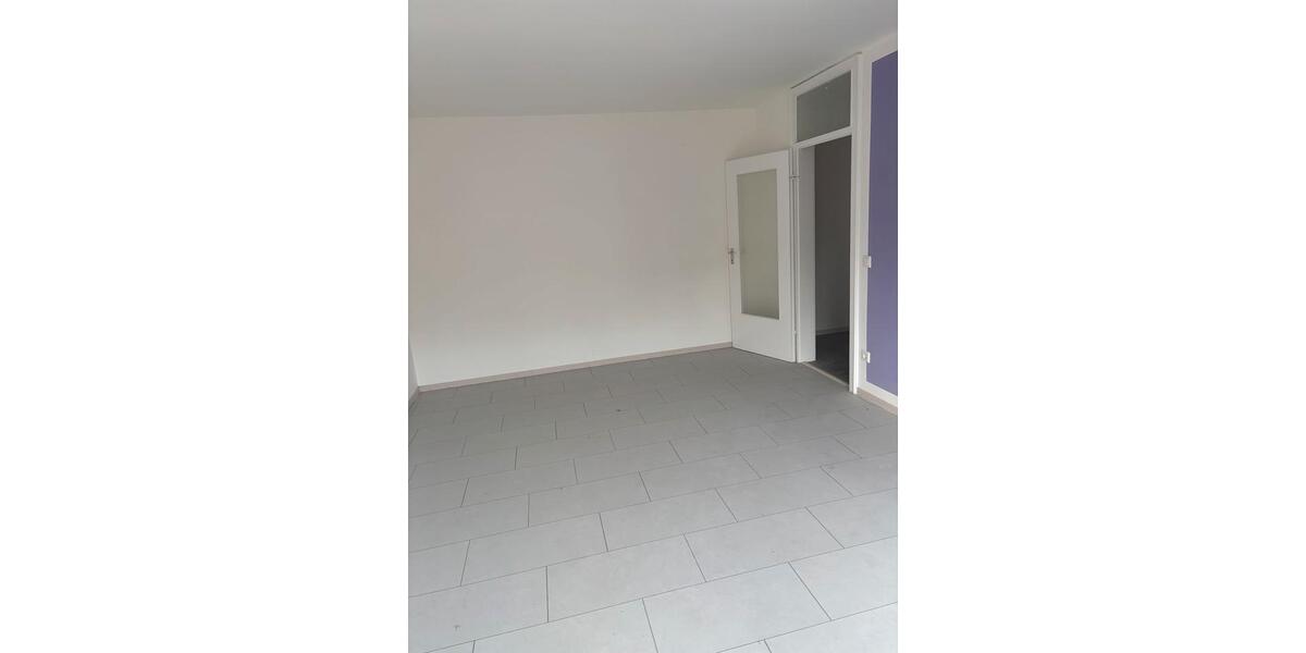 Hochparterre Neuss - 1 Zimmer, 35 m&sup2;, 129.000&euro; | Angebot:24787293