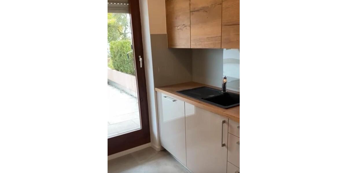 Erdgeschoßwohnung Singen (Hohentwiel) - 3.5 Zimmer, 105 m&sup2;, 1.300&euro; | Angebot:26393625