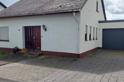 Einfamilienhaus sichtgeschützte Südlage 5 zimmer