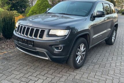 Jeep Grand Cherokee 171.000 km 16.585 € Trebbin 14959