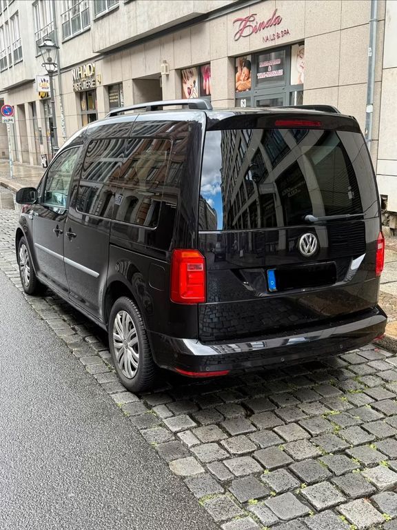 VW Caddy 126.000 km 10.900 € Leipzig 04103