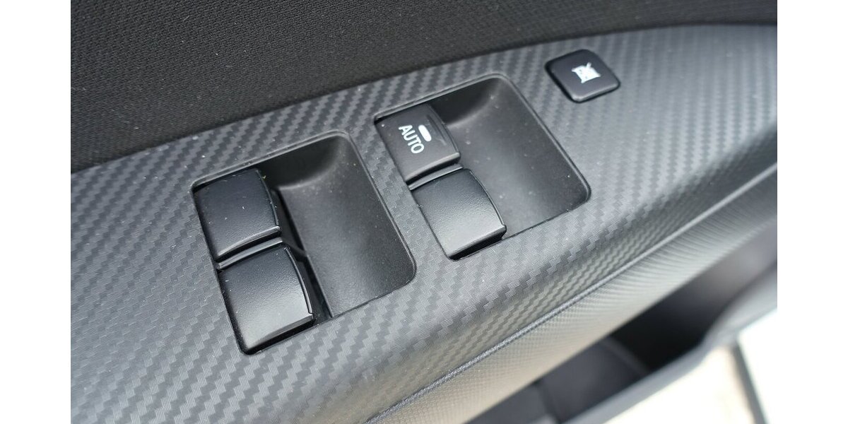 Mitsubishi Space Star Select+ Kamera Alu WR Sitzh. DAB 1. Han 21.600 km 12.950 &euro; Neumarkt/OPf 92318