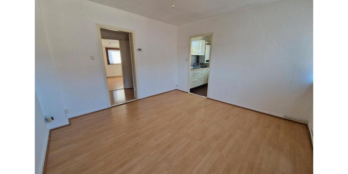 Dachgeschoßwohnung Bremen Findorff - 2.5 Zimmer, 53 m&sup2;, 180.000&euro; | Angebot:26124171