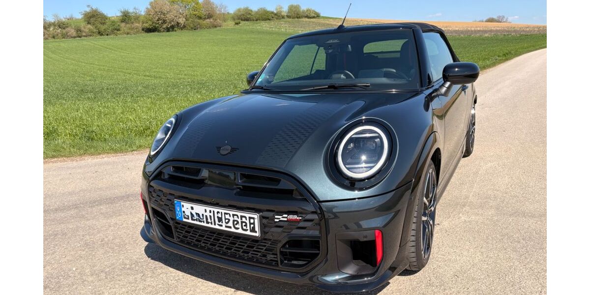 Mini John Cooper Works Cabrio 7.500 km 41.300 &euro; Landshut 84036