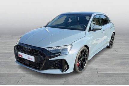 Audi RS3 1.999 km 76.999 € Oldenburg 26135