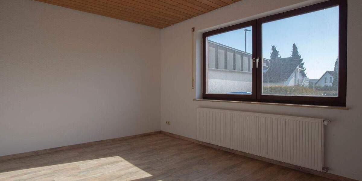 Einfamilienhaus Bad Camberg Erbach - 6 Zimmer, 175 m&sup2;, 385.000&euro; | Angebot:25695754