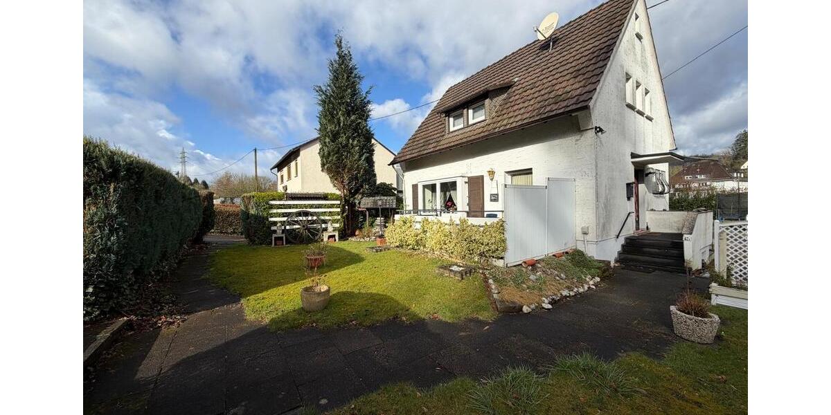 Einfamilienhaus Gummersbach Berstig Süd - 4 Zimmer, 100 m&sup2;, 800&euro; | Angebot:25657662