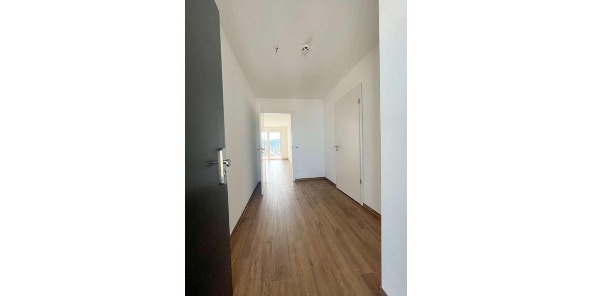 Etagenwohnung Freudenstadt - 2.5 Zimmer, 82 m&sup2;, 1.245&euro; | Angebot:26477072