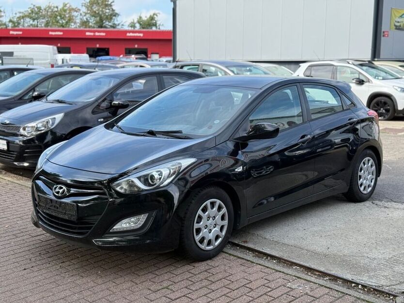 i30