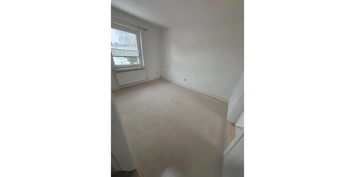Etagenwohnung Jarmen - 5 Zimmer, 100 m&sup2;, 1.000&euro; | Angebot:26606275
