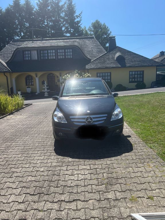 B 200