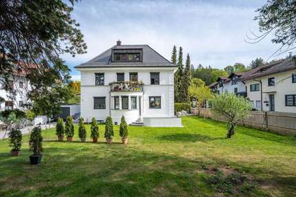 Haus Kirchseeon - 9 Zimmer, 196 m&sup2;, 1.600.000&euro; | Angebot:26700523