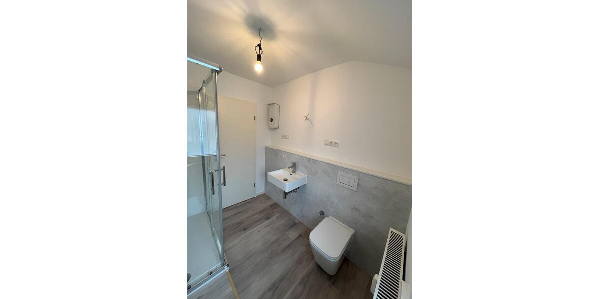 Dachgeschoßwohnung Ötzingen - 3 Zimmer, 72 m&sup2;, 990&euro; | Angebot:26464093