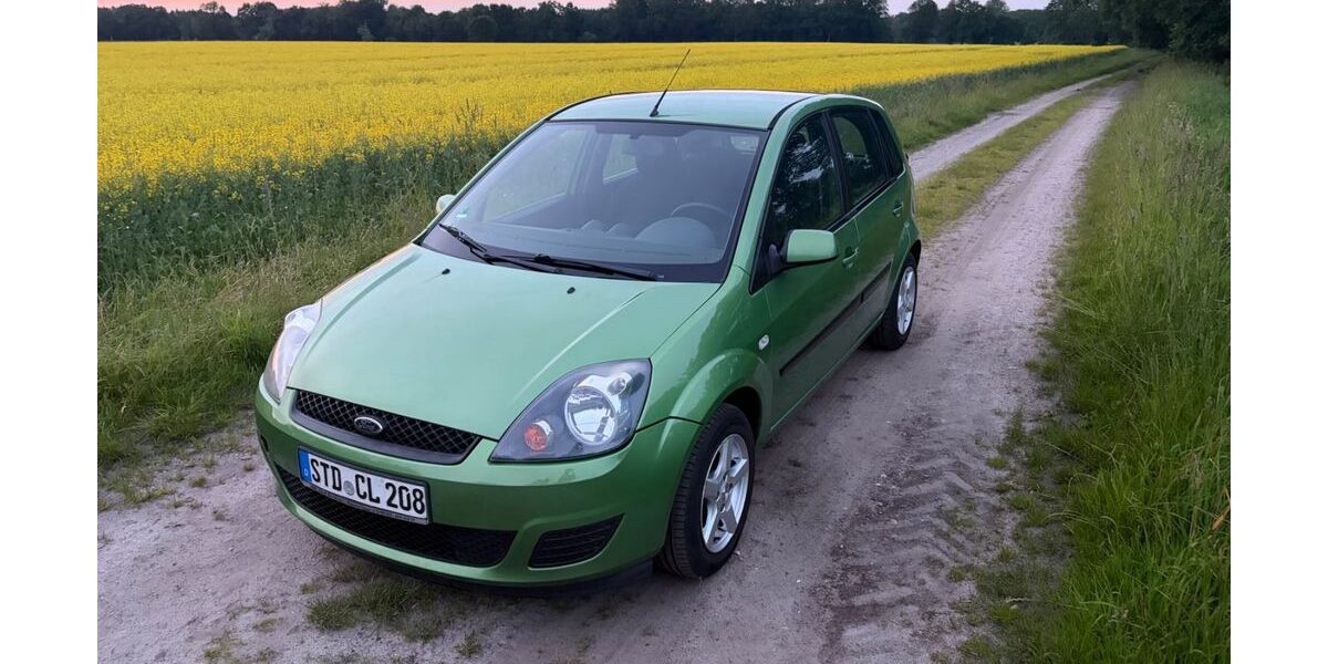 Ford Fiesta 190.000 km 2.400 &euro; Fredenbeck 21717