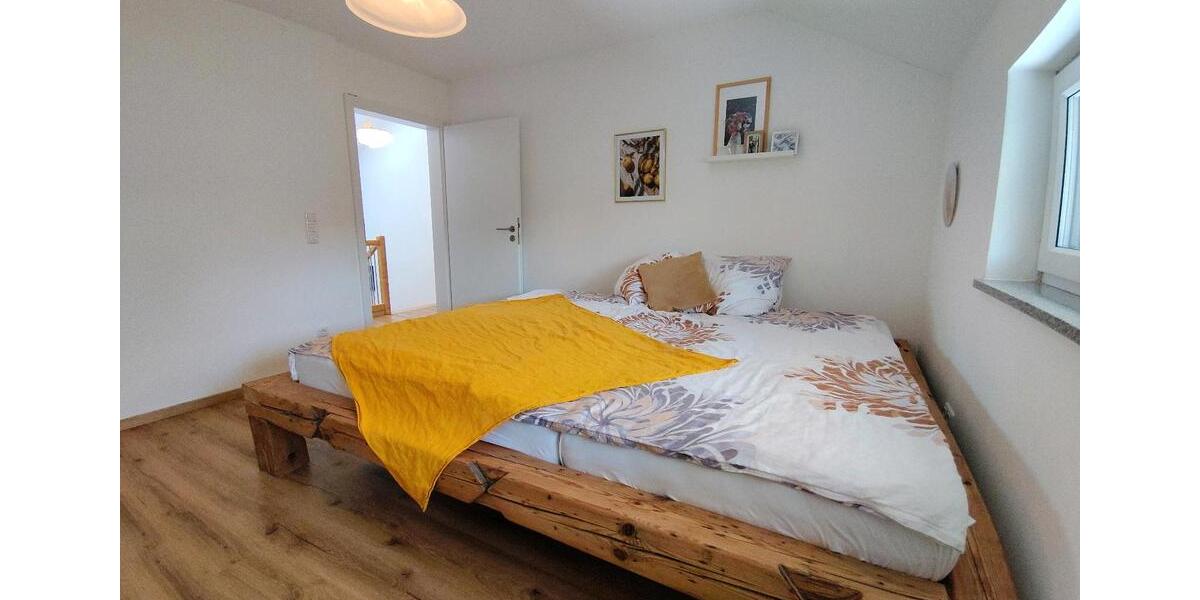 Doppelhaushälfte Greifenberg - 3.5 Zimmer, 95 m&sup2;, 1.569&euro; | Angebot:23776476