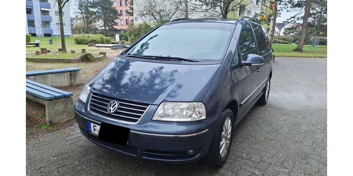 VW Sharan 252.000 km 3.999 &euro; Frankfurt am Main 65933