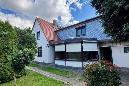 Tolle Doppelhaushälfte mit großem Garten in ruhiger Wohnsiedlung in Dresden 5 zimmer