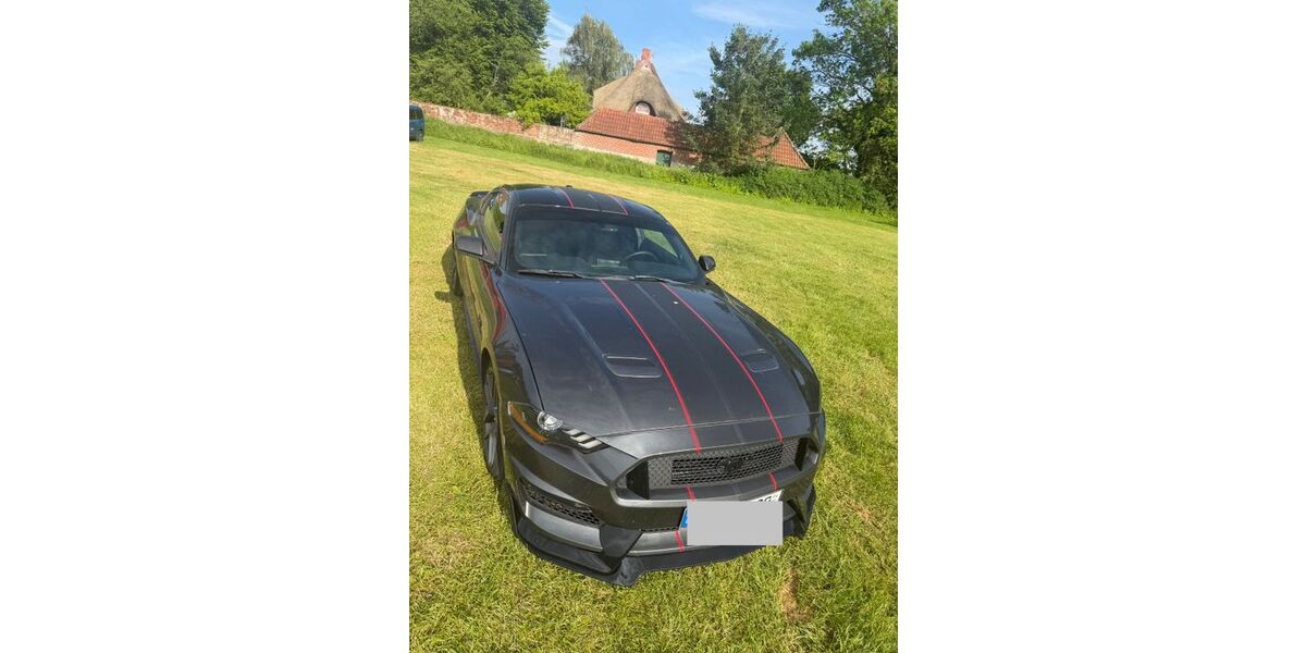 Ford Mustang 94.800 km 35.900 &euro; Sierksdorf 23730
