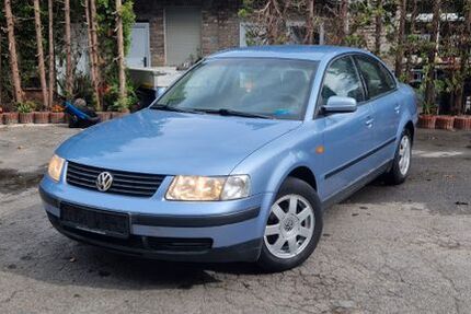 VW Passat 238.460 km 1.699 € Recklinghausen 45661