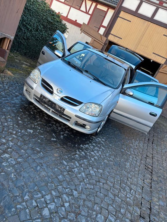 Almera Tino