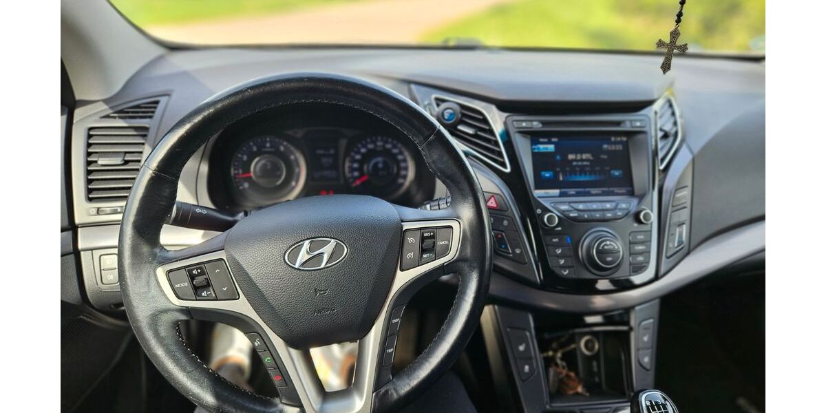 Hyundai i40 119.000 km 10.850 € Sömmerda 99610