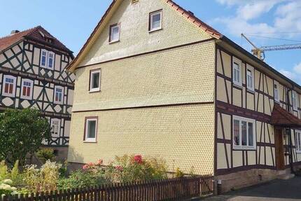 Ehemalige Hofstelle mit Wohnhaus, Scheune und Nebengebäuden 7 zimmer