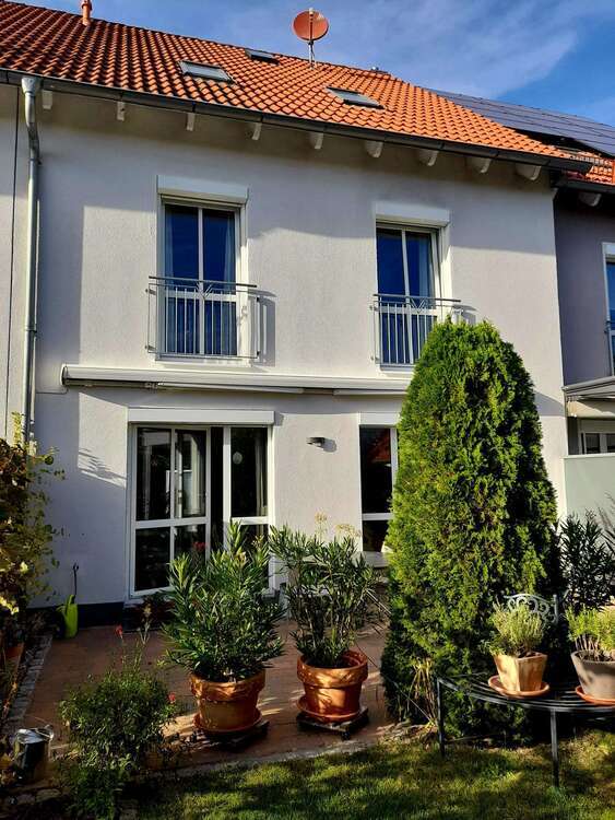 Haus zum Kaufen in Obertraubling 500.000 € 150 m² 4 zimmer