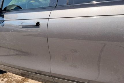 Land Rover Range Rover Velar 147.000 km 22.999 &euro; Berlin 12679