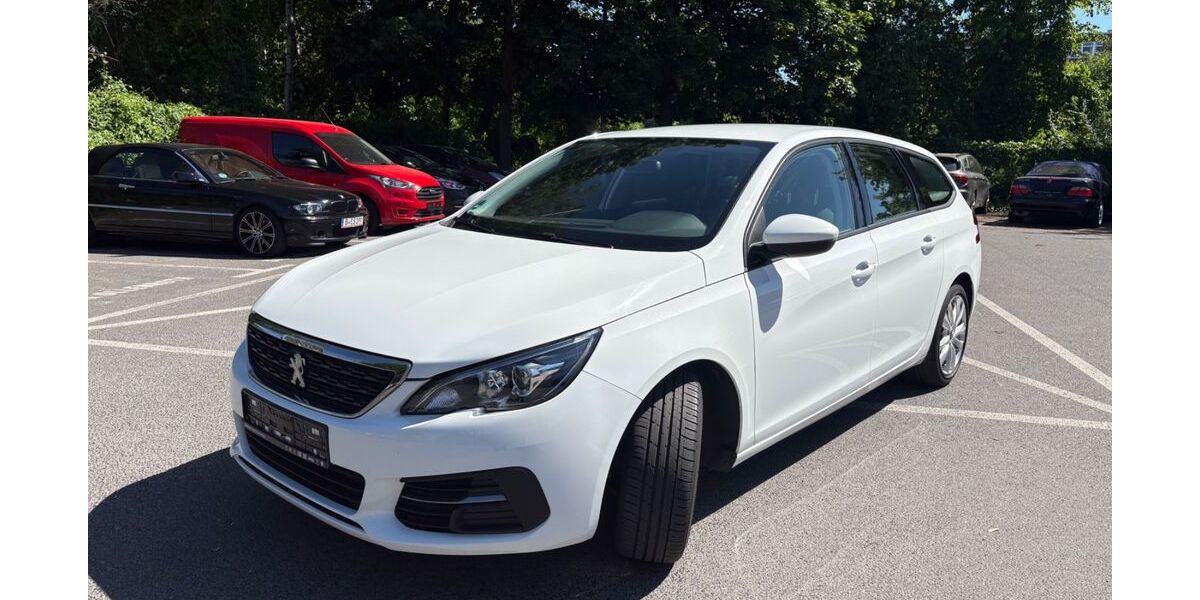 Peugeot 308 117.000 km 7.200 &euro; Berlin 10589