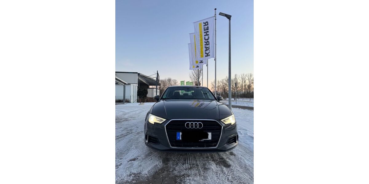 Audi A3 118.000 km 14.500 &euro; Tittenkofen/Fraunberg 85447