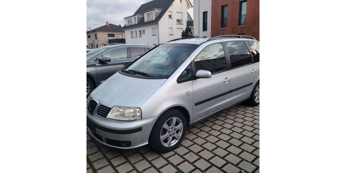 Seat Alhambra 255.000 km 2.900 &euro; Neuenburg am Rhein 79395