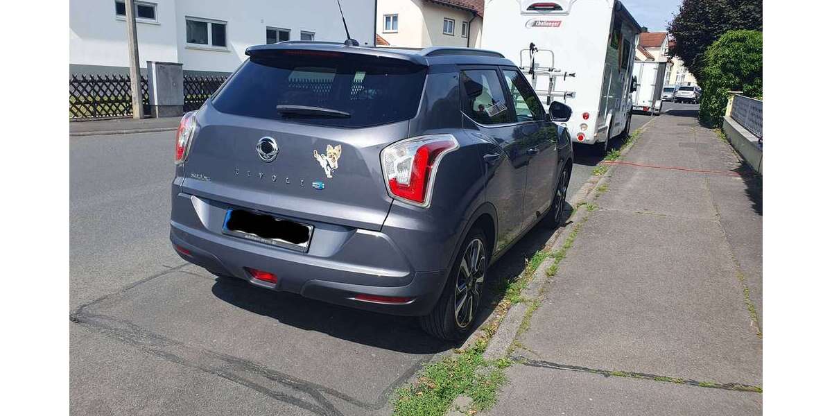 SsangYong Tivoli 122.000 km 8.990 &euro; Haibach 63808