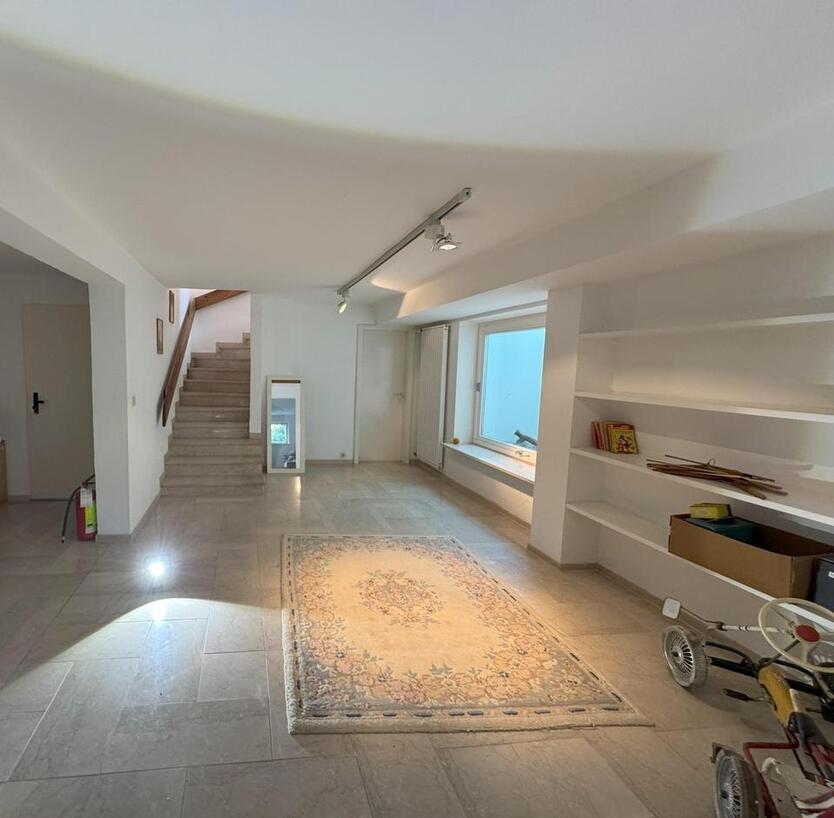 Stilvoller Bungalow mit Garten in ruhiger Lage zur Miete 162 m² Wohnfläche 70m² Souterrain