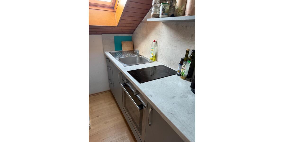 Dachgeschoßwohnung Mannheim Fahrlach - 1.5 Zimmer, 27 m&sup2;, 555&euro; | Angebot:25022223