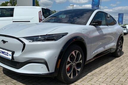 Ford Mustang Mach-E 7.500 km 45.990 &euro; Hasbergen 49205