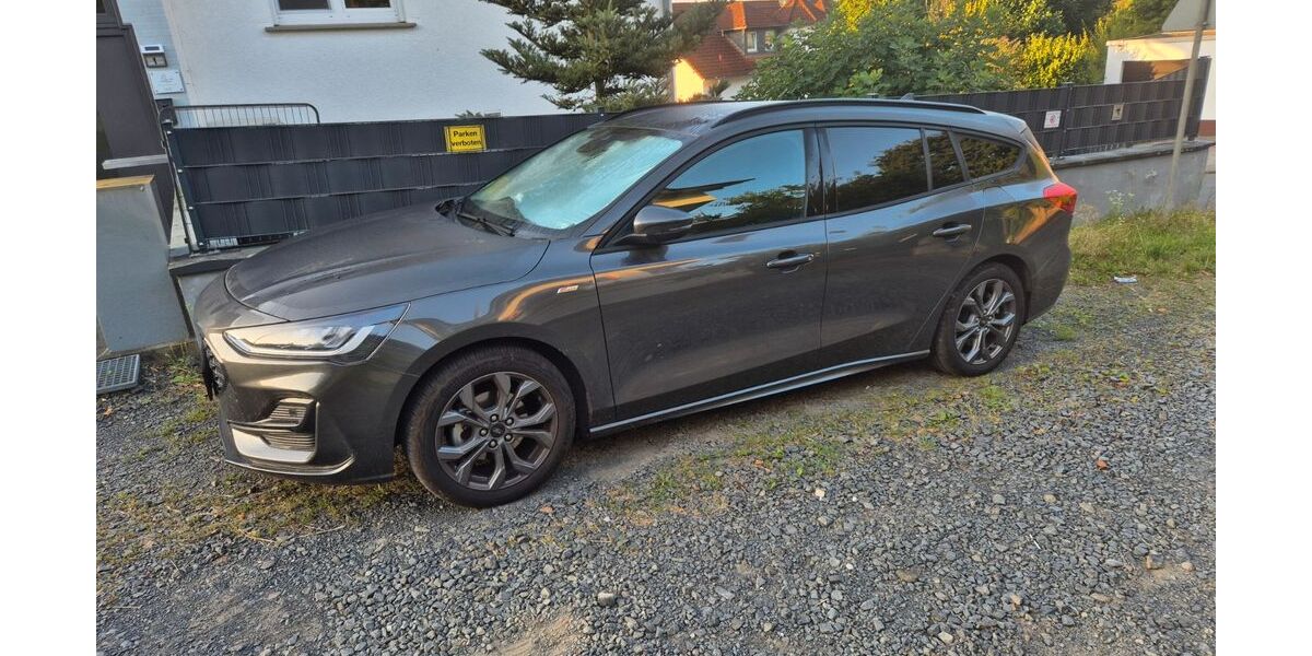 Ford Focus 25.000 km 20.500 &euro; Ortenberg 63683