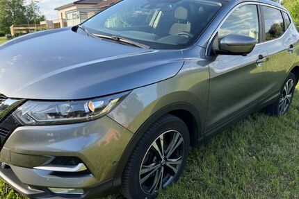 Nissan Qashqai 140.000 km 16.490 &euro; Friedrichshafen 88048