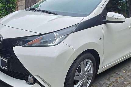 Toyota Aygo 42.000 km 8.400 &euro; Fürth 90768