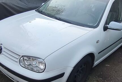 VW Golf 230.000 km 850 &euro; Rheinmünster 77836