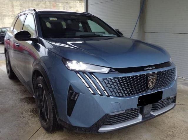 Peugeot 5008 5.745 km 39.480 &euro; Rüsselsheim 65428