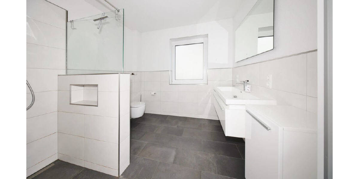 Etagenwohnung Wilhelmshaven-Neuengroden Neuengroden - 3 Zimmer, 73 m&sup2;, 230.000&euro; | Angebot:26219630