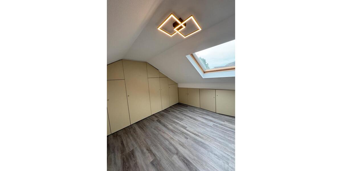 Mehrfamilienhaus, Wohnhaus Sankt Augustin - 10 Zimmer, 230 m&sup2;, 6.500&euro; | Angebot:26318919