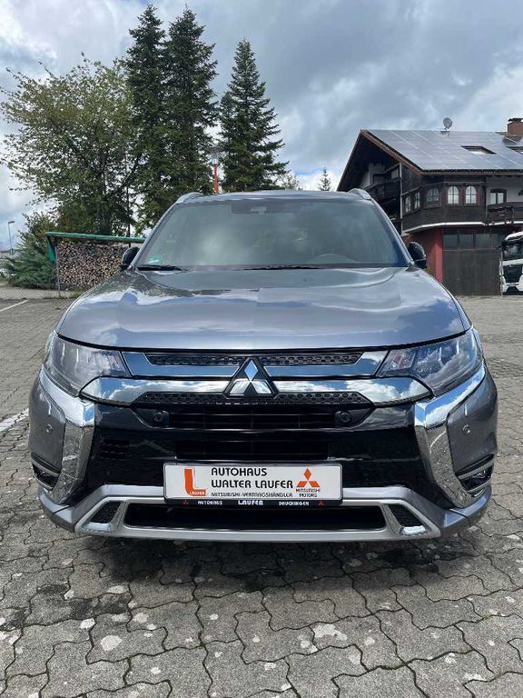 Plug-in Hybrid Outlander
