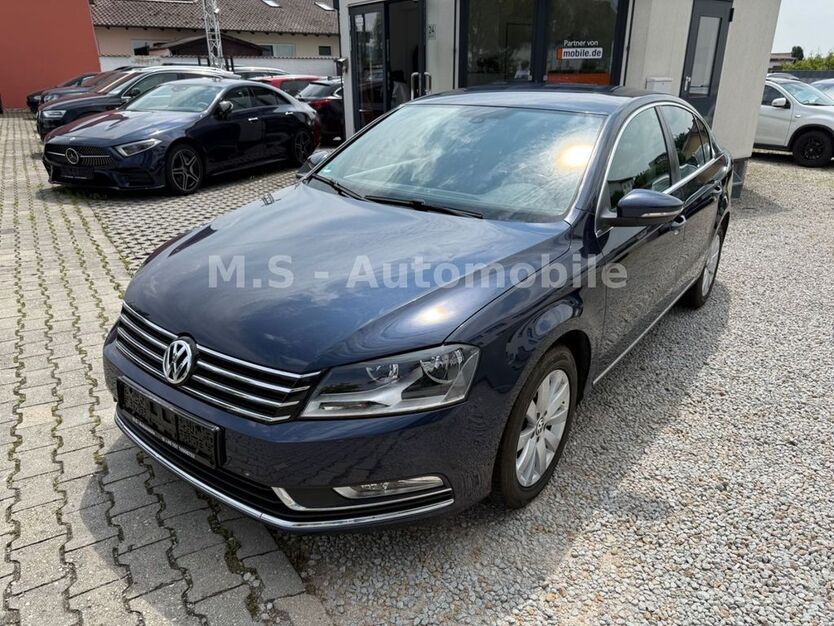 VW Passat 78.169 km 11.899 € Cham 93413