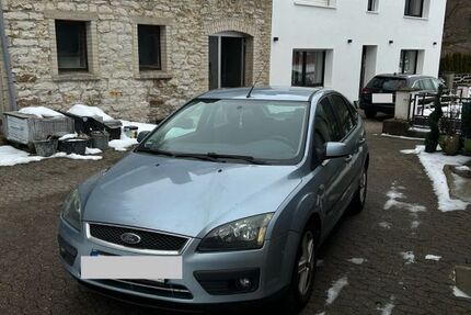 Ford Focus 215.994 km 750 &euro; Schlangen 33189