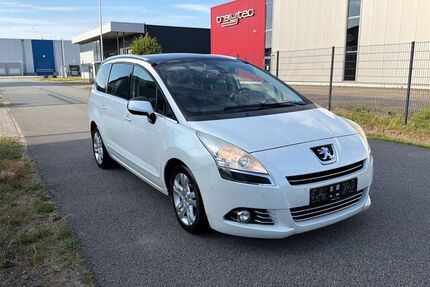 Peugeot 5008 341.568 km 2.950 &euro; Bad Bentheim 48455