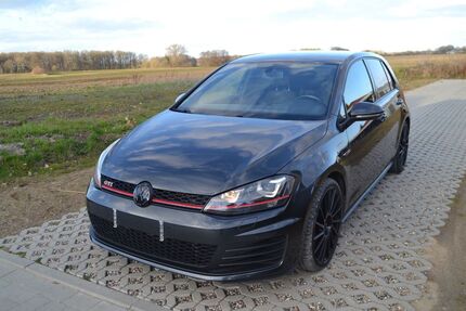 VW Golf 142.547 km 14.800 &euro; Wakendorf I 23845