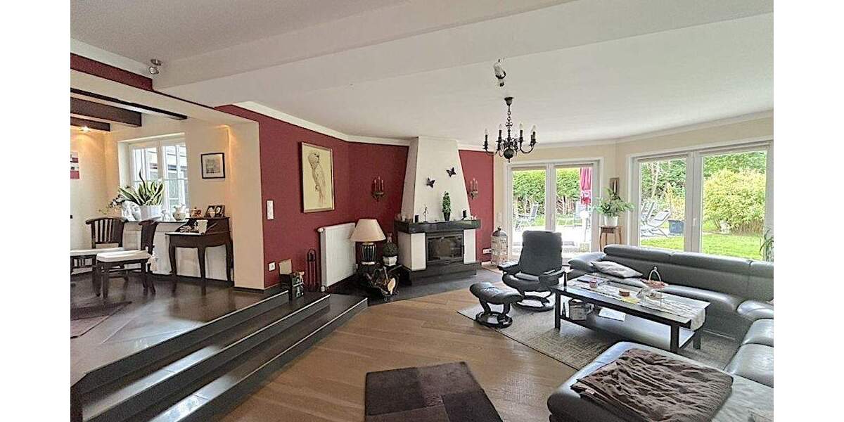 Einfamilienhaus Horst (Holstein) - 7 Zimmer, 216 m&sup2;, 670.000&euro; | Angebot:25726891