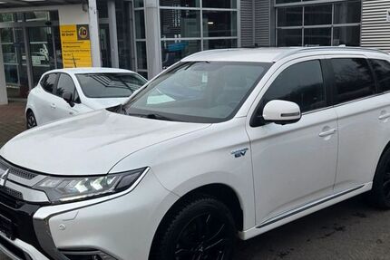 Mitsubishi Plug-in Hybrid Outlander 43.300 km 21.990 &euro; Bad Schwalbach 65307