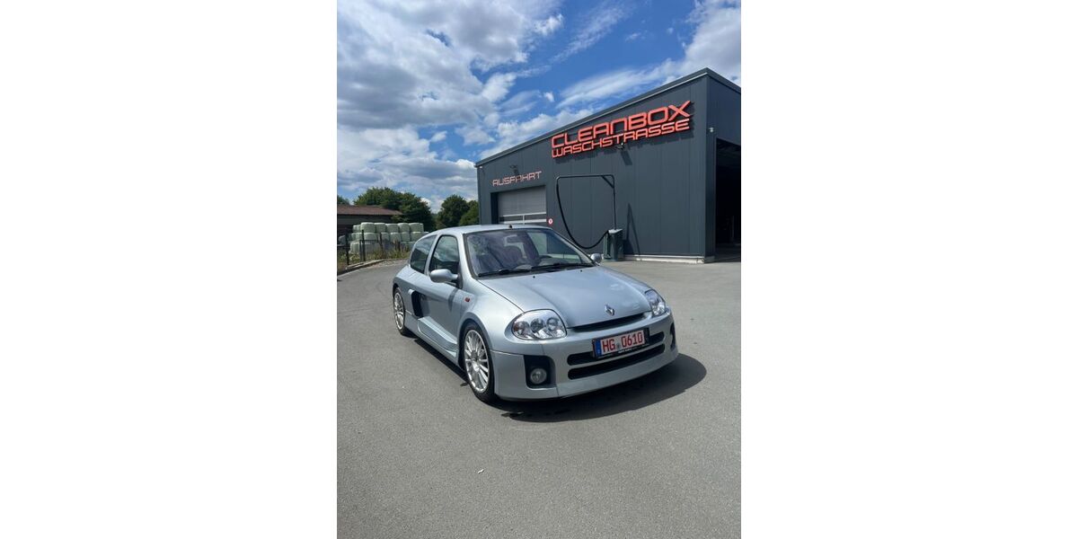 Renault Clio 118.000 km 49.900 &euro; Bad-Homburg 61352